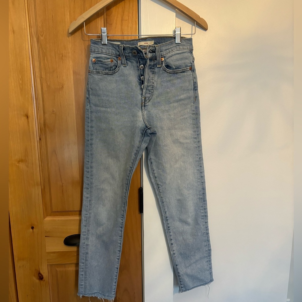 Levi’s 24